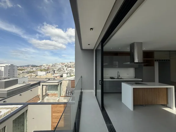 Imagem Linda Casa de 3 Suítes, Sauna, Piscina, Cascata Deslumbrante