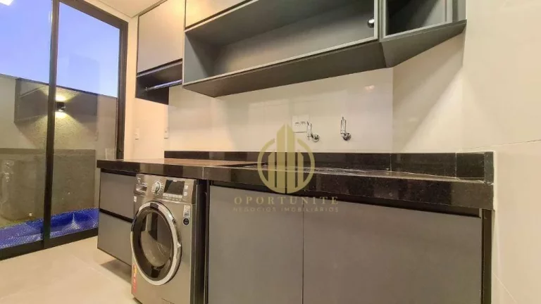 Imagem Sobrado no Vivendas da Mata com 3 suítes e piscina.