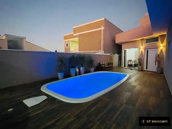 Imagem Linda Casa com Piscina em Bairro Vista Alegre em Bragança Paulista