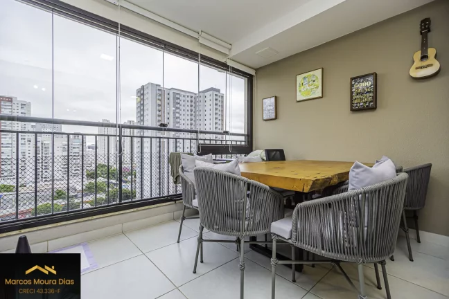 Imagem Apartamento na Barra Funda com 2 dormitórios (1 suíte), 1 vaga, 67 m², varanda gourmet com churrasqueira. Edifício com Lazer, Gerador e Portaria 24 hs