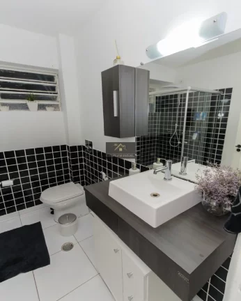 Imagem VILA NOVA CONCEIÇÃO APARTAMENTO À VENDA 108,00 M 2 DORMITÓRIOS 2 BANHEIROS SALA ESPAÇOSA DEPENDÊNCIAS REPLETAS DE ARMÁRIOS SEM VAGA ÓTIMA LOCALIZAÇÃO