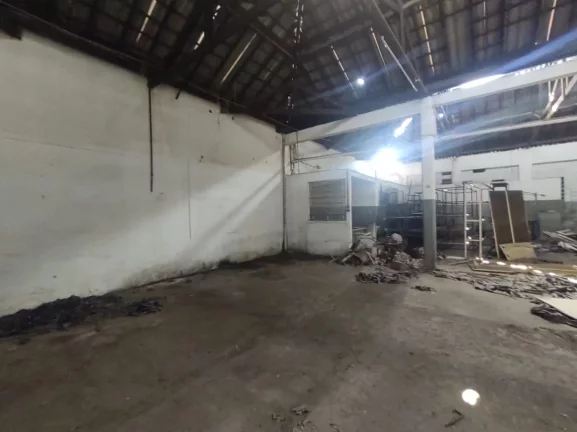 Imagem Barracão comercial com 1489m² com localização em umas das principais avenidas com proximidades a...