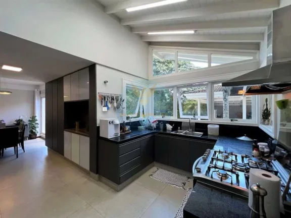 Imagem Casa em Condomínio a Venda no bairro Granja Viana - Jandira, SP
