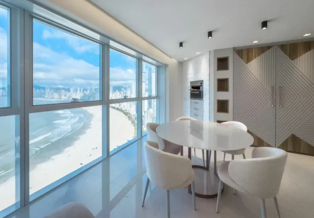 Imagem Apartamento com 2 dormitórios à venda sendo 2 suítes, 164.96 m² por - R$ 9.500.000,00 - Pioneiros - Bal. Camboriú/SC