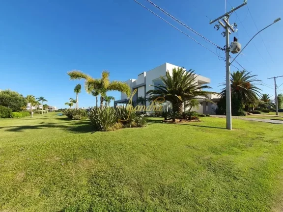 Imagem BEIRA DE LAGO, VISTA PANORÂMICA com 05 suites