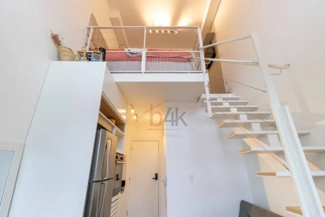 Imagem Studio Duplex 30m² no Brooklin: Rentabilidade e Estilo Plug-and-Play a 400m do Metrô.