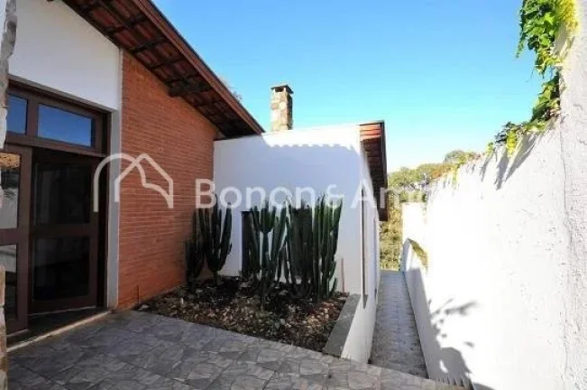 Imagem Casa em condomínio 440m² à venda por R$ 1.700.000