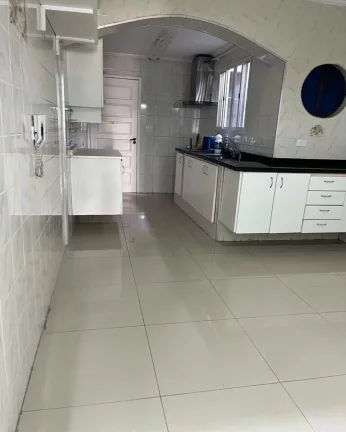 Imagem Vendo Sobrado em Condomínio Fechado 5 dormitórios