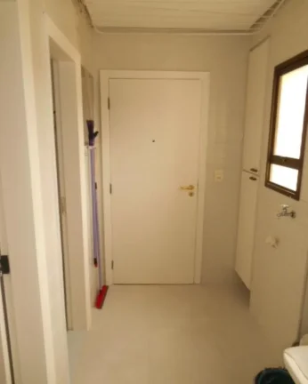Imagem Apartamento à venda no Guarujá na Praia das Pitangueiras.