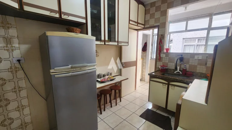 Imagem Apartamento em Vila Valença, São Vicente/SP, 2 dormitórios, 1 vaga, 2 banheiros