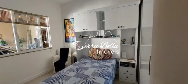 Imagem Casa com 4 dormitórios à venda, 200 m² por R$ 1.350.000,00 - Bom Retiro - Teresópolis/RJ