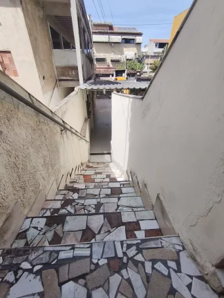 Imagem Casa com 2 quartos e terraço na Vila Iara, São Gonçalo/RJ