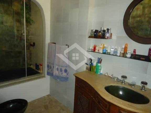 Imagem Luxo à Beira da Lagoa: Cobertura Duplex com 380 m2 em Copacabana
