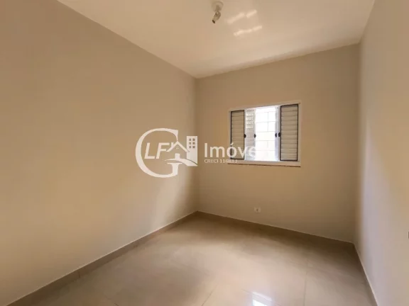 Imagem Imperdível oportunidade de adquirir uma casa com 3 quartos, 1 suíte, 2 salas, 1 banheiro e 2 vagas de garagem no Jardim Montevidéu, Campo Grande-MS!