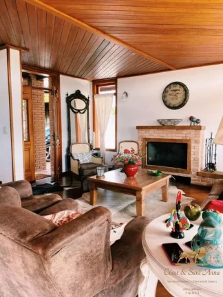 Imagem Casa com 5 Suítes para alugar - Campos do Jordão/SP