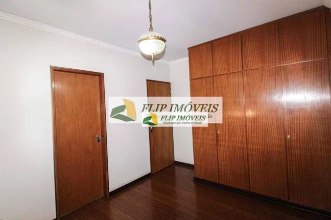 Imagem More em um apartamento com 207 m², 4 suítes, 2 vagas de garagem no miolo do Cambuí - Campinas - SP