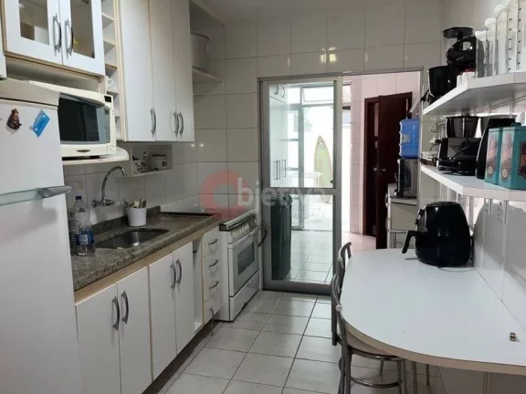 Imagem Apartamento à venda, 2 quartos + dependência, Centro - Cabo Frio