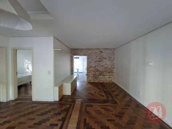 Imagem Casa com 2 dormitórios, 94 m² - venda por R$ 750.000,00 ou aluguel por R$ 4.860,00/mês - Rio Branco - Porto Alegre/RS