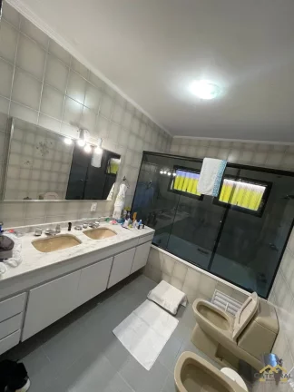 Imagem Casa térrea com 3 suítes em condomínio à venda em Jordanésia - Cajamar/SP