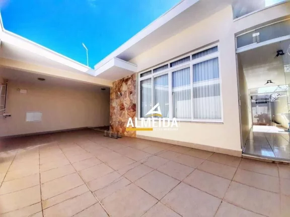 Imagem Casa com 4 dormitórios à venda, 218 m² por R$ 800.000,00 - Centro - Rio Claro/SP