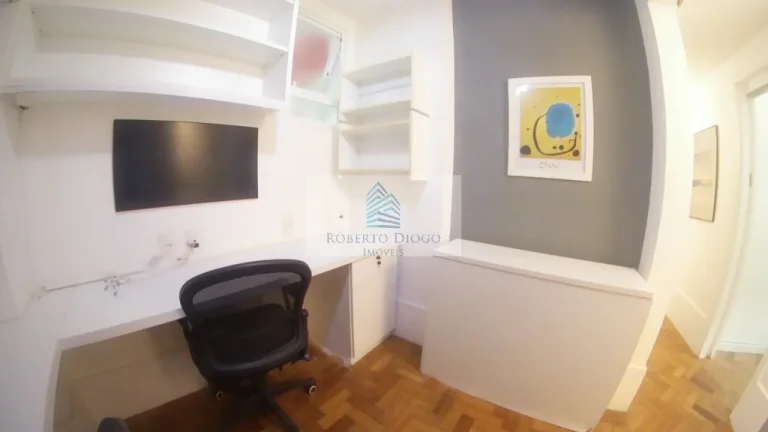 Imagem Apartamento à venda em Botafogo, Rio de Janeiro - 3 quartos, 1 suíte, 1 sala, 3 banheiros, 1 vaga de garagem - 120m²