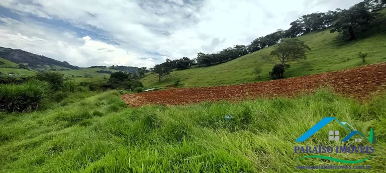 Imagem Invista em Sustentabilidade: Sítio com Nascentes e Preservação