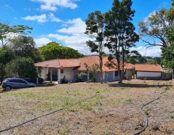 SÍTIO EM PIEDADE - BAIRRO DOURADINHO