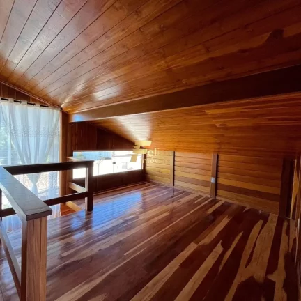 Imagem Esta é a oportunidade que você estava esperando! Uma casa ampla e espaçosa, perfeita para acomodar toda a sua família e amigos.