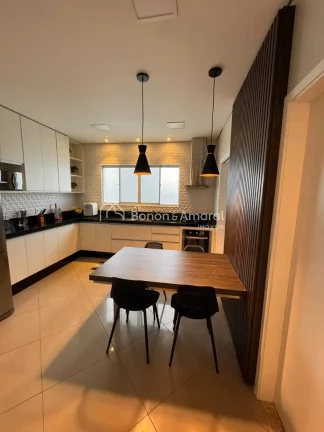 Imagem Linda casa no CondomÃ­nio Portal do JequitibÃ¡, em Valinhos/SP. 

Possui 300 mÂ² de terreno e 193 mÂ...