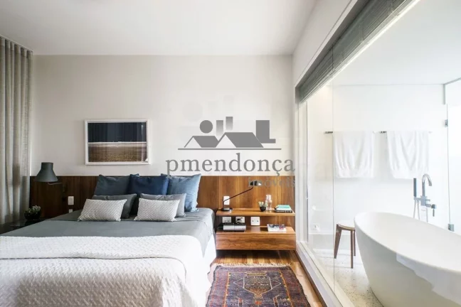 Imagem Lindo apartamento reformado com 1 suíte e 2 vagas, 140m².3
