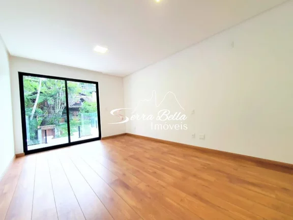 Imagem Casa com 3 dormitórios à venda, 170 m² por R$ 1.580.000,00 - Carlos Guinle - Teresópolis/RJ
