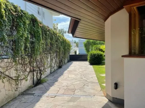Imagem Casa com 3 dormitórios à venda - Jurerê Internacional - Florianópolis/SC