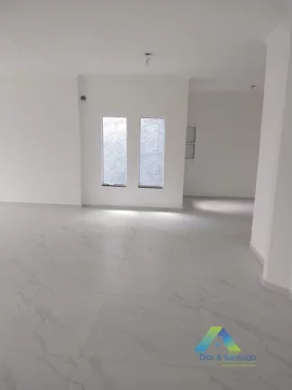Imagem LINDA MANSÃO RECEM CONSTRUIDA COM 4 DORMITÓRIOS E 4 VAGAS NA SAÚDE !!!