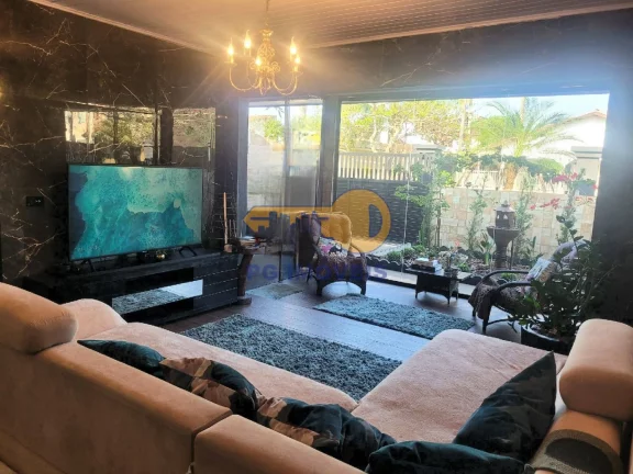 Imagem RESIDENCIA E MAIS 4 APARTAMENTOS EM IPANEMA