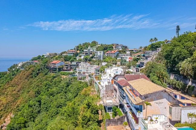 Imagem CASA com VISTA MAR de ALTO PADRÃO - 4 SUÍTES - 522m²