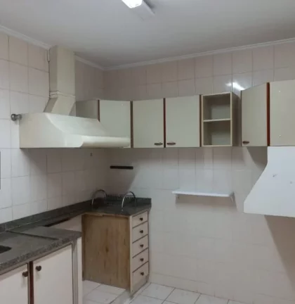 Imagem Apartamento - Centro - com 117 m2, com 03 dormitórios, comae, sendo uma suíte, ampla sala para 02 ...