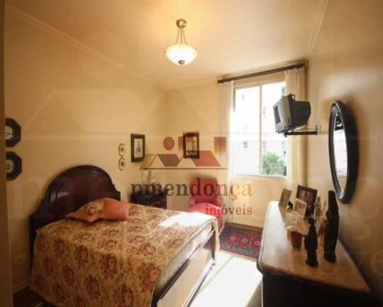 Imagem Apartamento amplo, arejado, com living para 2 ambientes, 2 dormitórios, lavabo, cozinha, área de s...