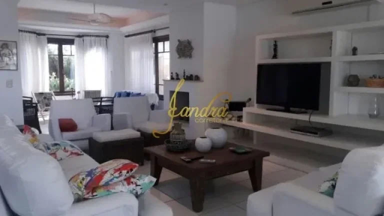 Imagem Sobrado Atlântida condomínio 4 suítes beira lago
