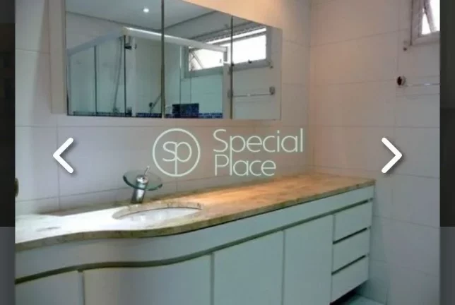 Imagem Apartamento com 241m²,03 dormitórios, 03 suítes, 04 banheiros, 03 vagas de garagem. Prédio com l...