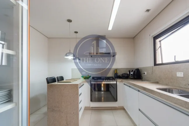 Imagem Cobertura de Luxo em Moema, São Paulo - 3 Quartos, 3 Suítes, 2 Salas, 6 Banheiros, 4 Vagas, 389m² de Área