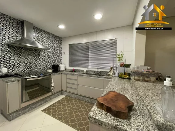 Imagem Casa à venda no condomínio San Remo - Granja Viana - Batelli Imóveis