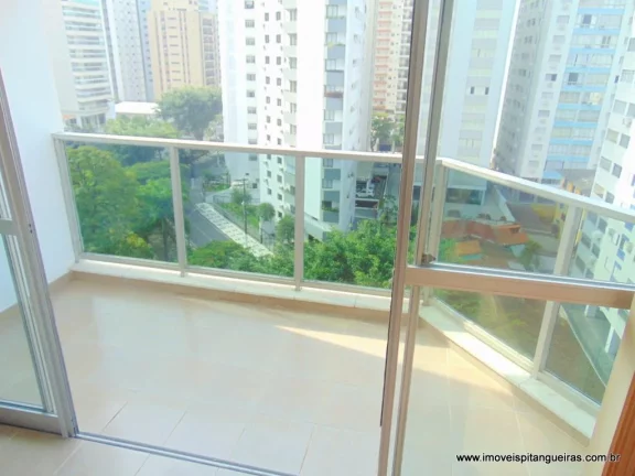 Imagem Pitangueiras - Duas quadras da praia - 130 m² úteis - 02 vagas.