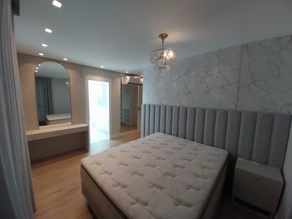 Imagem Apartamento com 4 dormitórios à venda sendo 4 suítes, 140.19 m² por - R$ 7.399.000,00 - Centro - Bal. Camboriú/SC