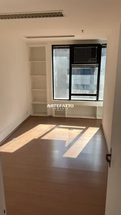 Imagem Sala Comercial com privacidade (andar semi exclusivo)- Próximo a ponte Estaiada