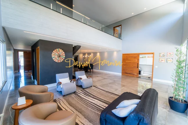 Imagem Casa Moderna com Vista para as Montanhas no Condomínio Santa Monica