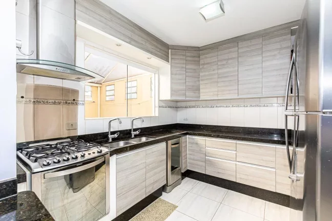 Imagem Sobrado Triplex 3 quartos no Uberaba.