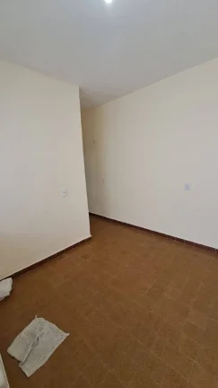 Imagem Casa 1 Dormitório • Cozinha • 1 Vaga de Garagem