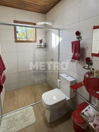 Imagem Casa à venda, no Brisas do Rio com Três quartos, piscina, jardim, muito verde