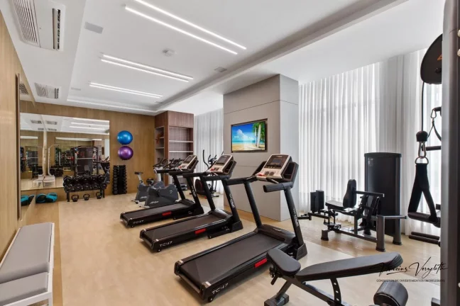 Imagem Apartamento 4 ou + dormitórios para Venda em Balneário Camboriú / SC no bairro Pioneiros