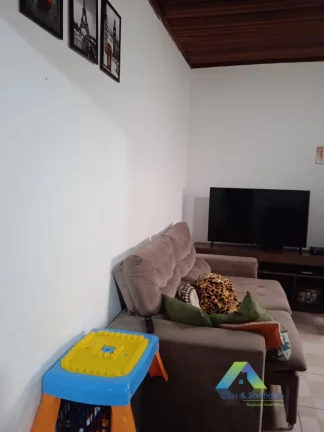 Imagem CASA TERREA À VENDA COM 2 DORMITÓRIOS E 3 VAGAS NA VILA DAS MERCES !!